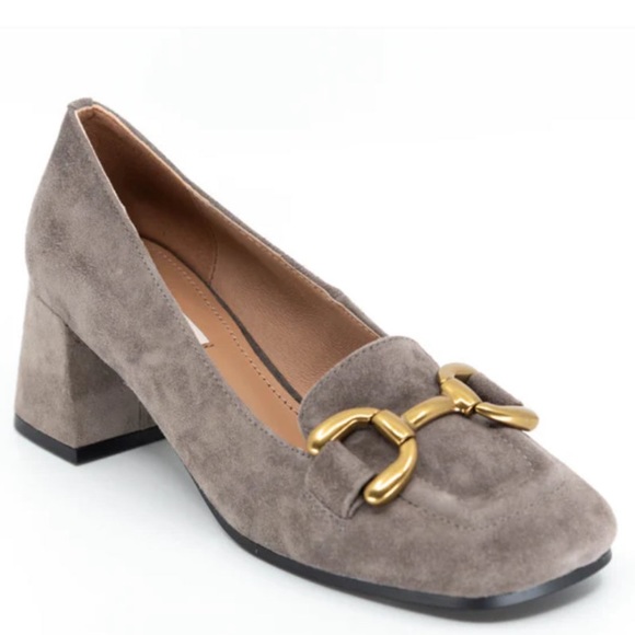 y2k Bibi Lou Loafers| Vintage Women's  Horsebite Minimalist Suede Brogues| Chic Heeled Brown Oxfords with Gold-Toned Details